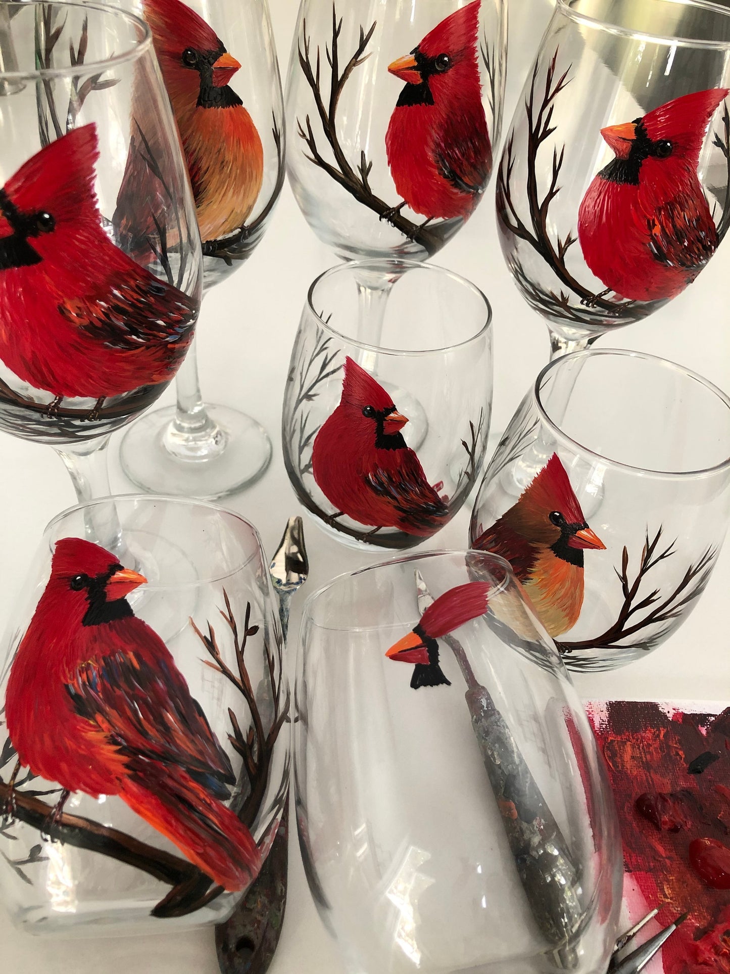 Hand Painted Mr and Mrs Wine Glasses, Wedding Wine Glasses, Wedding Gift For Couple, Personalized Couple Gift, Bridal Shower Gift