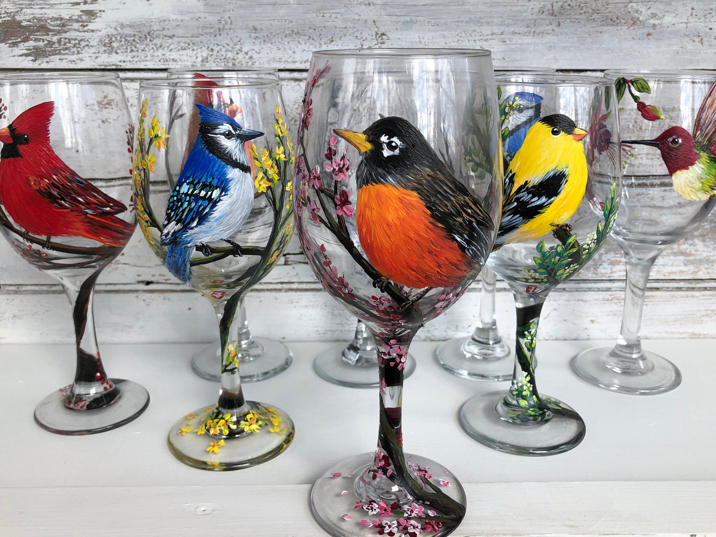 Custom Bird Wine Glass, Father's Day Wine Glass, Fathers day gift, Dad gift, Dad present, Robin Wine glass, Gift for Mom Mothers Day Gift