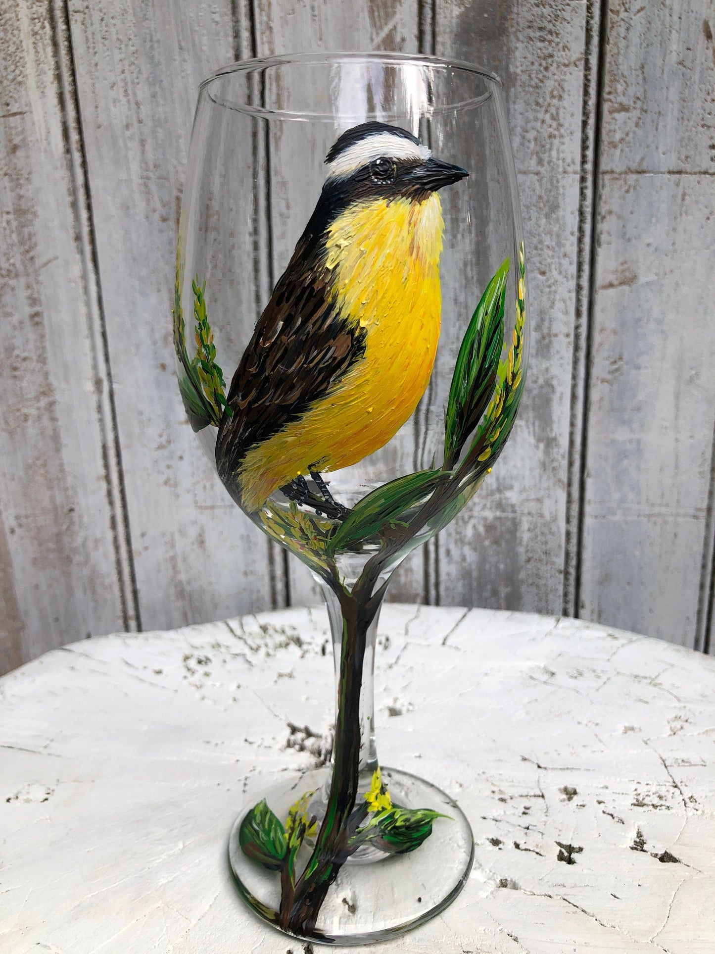 Hand-Painted Bird Wine Glass: Personalized Avian Art