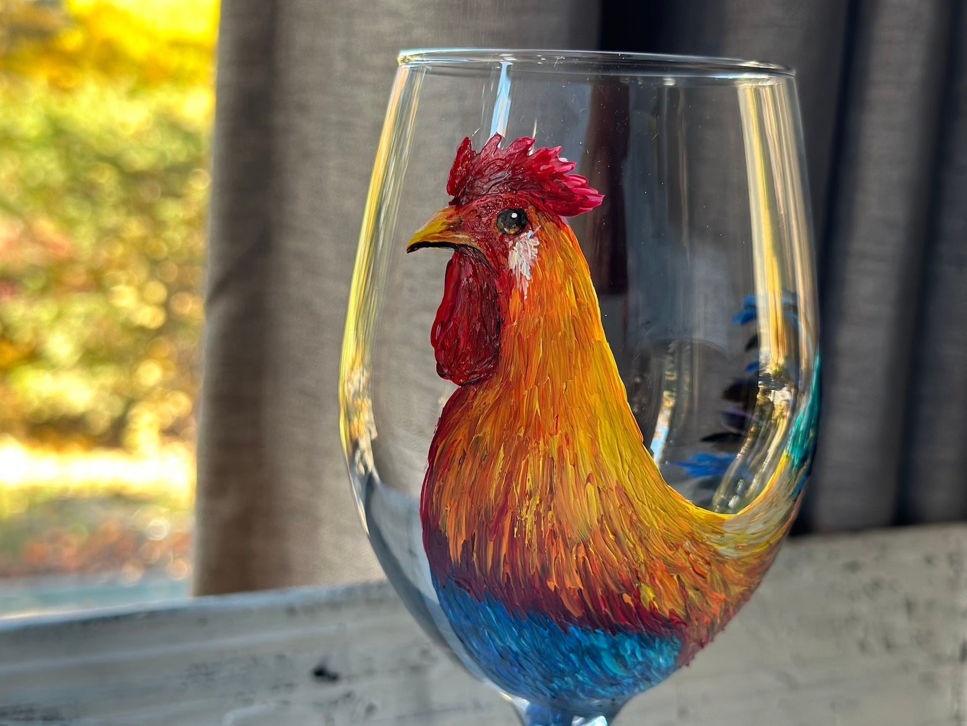 Hand Painted Rooster Wine Glass: Unique Bird Decor