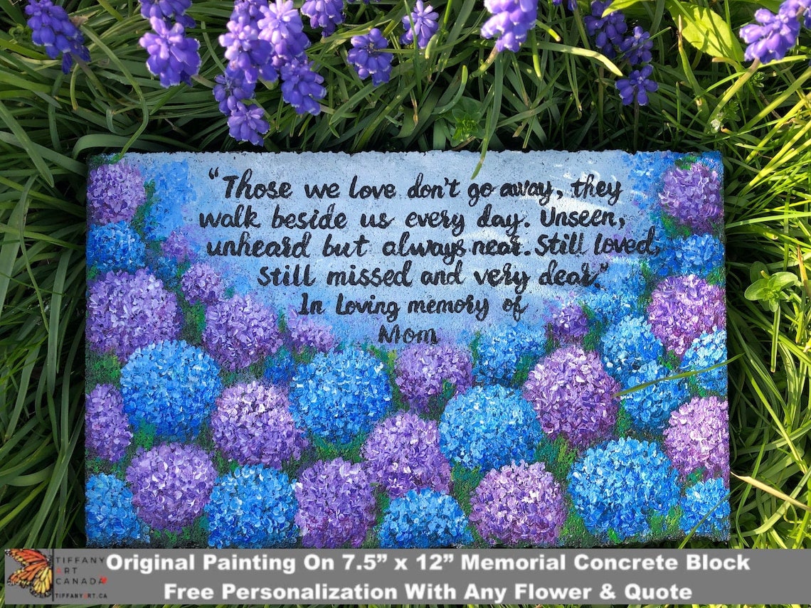 Daisy Memorial Stone 6x9"