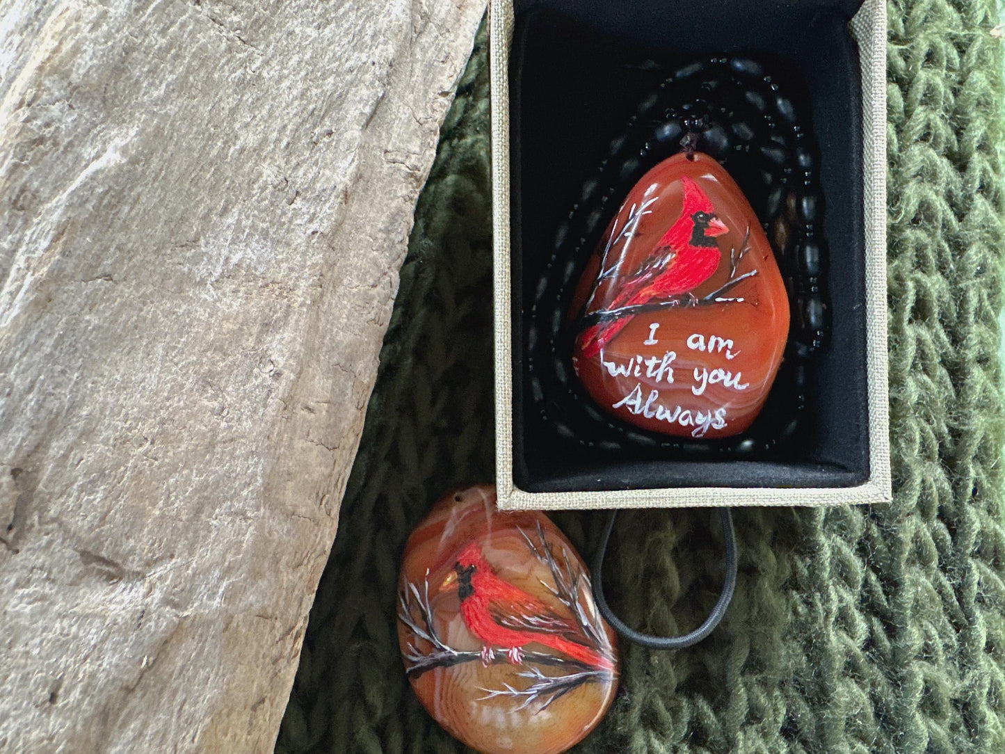 Handmade Agate Pendant Necklace, Christmas Cardinal Gift, Cardinal Bird, Bird Jewelry, Cardinal In Loving Memory,Remembrance Gift, Sympathy