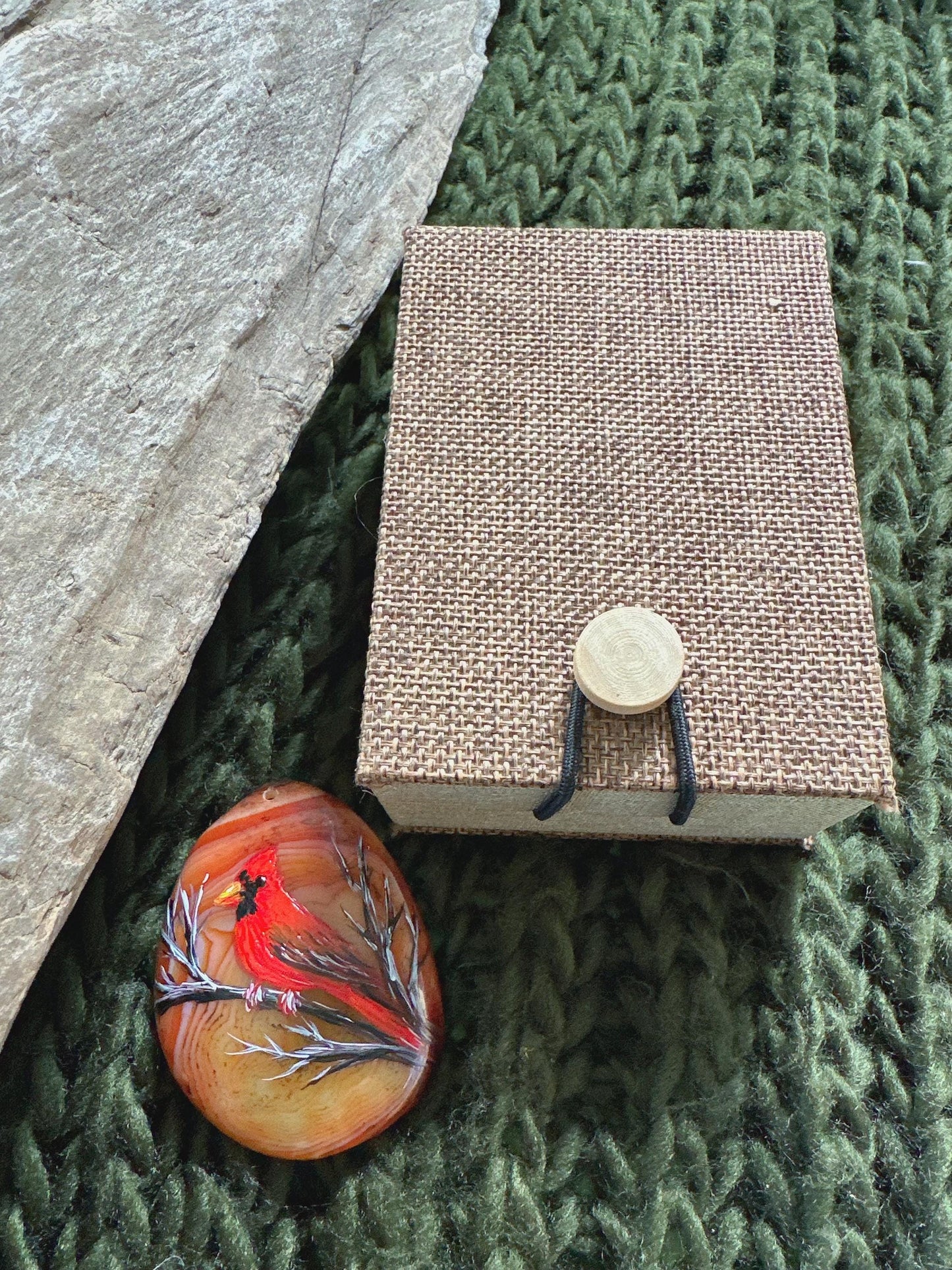 Handmade Agate Pendant Necklace, Christmas Cardinal Gift, Cardinal Bird, Bird Jewelry, Cardinal In Loving Memory,Remembrance Gift, Sympathy