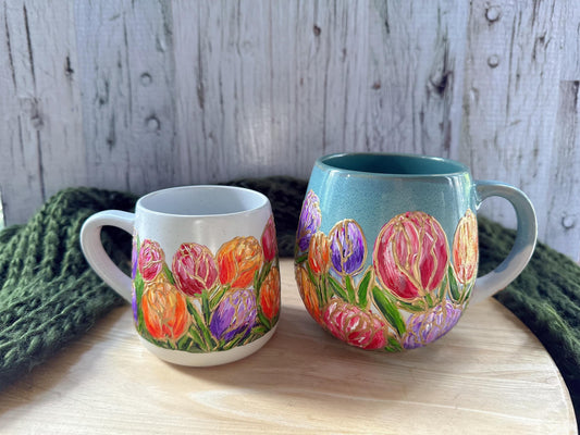 Hand Painted Tulip Mug, Personalized Floral Gift, Christmas Tulip Gift, Tulip Lover Gift, Floral Christmas Gift, Flower Gift for Mom