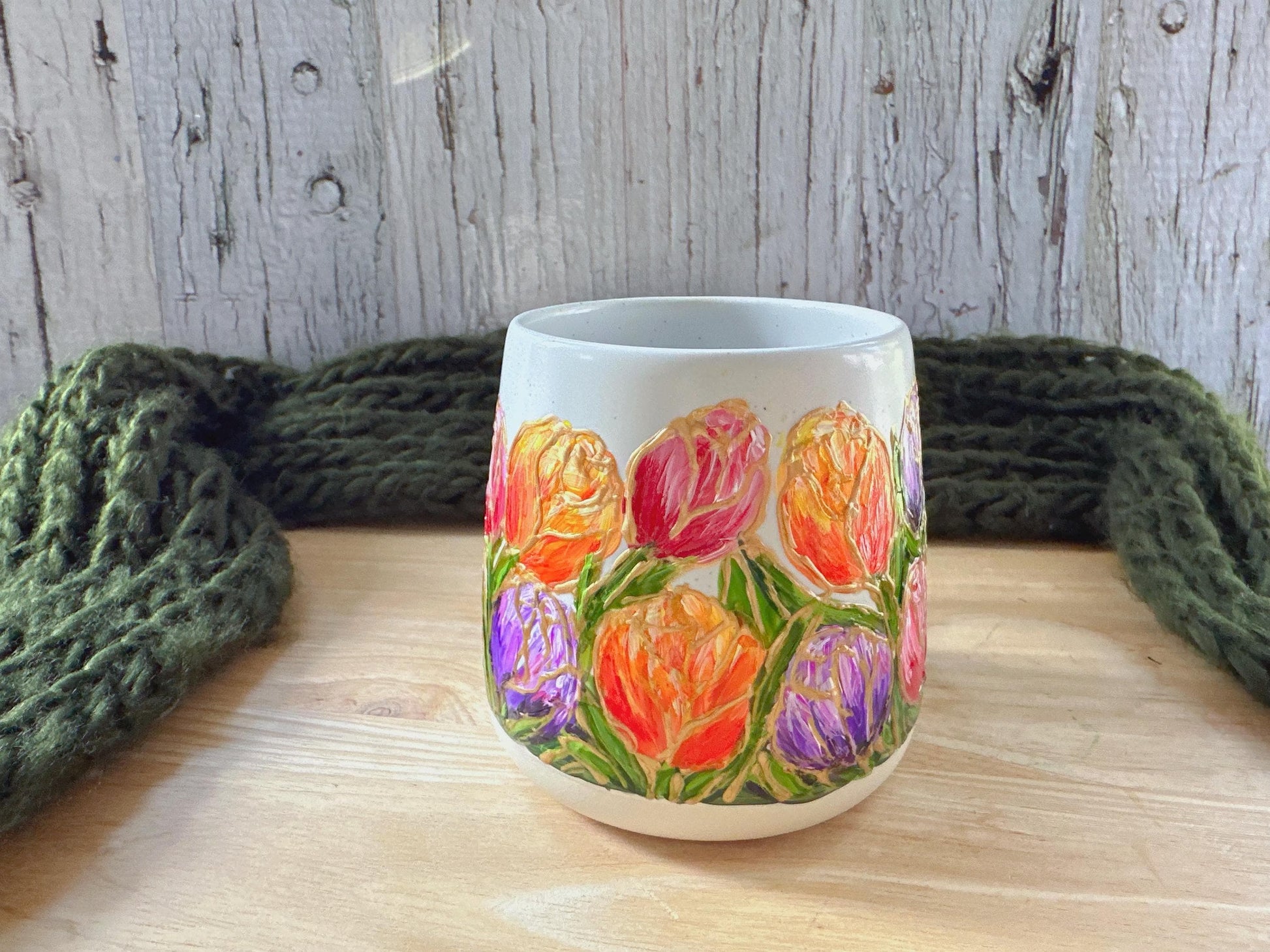 Hand Painted Tulip Mug, Personalized Floral Gift, Christmas Tulip Gift, Tulip Lover Gift, Floral Christmas Gift, Flower Gift for Mom