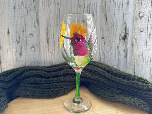 Hand painted Humming Bird wine glass, Mothers day gift, Wedding, Anniversary, Gift for Mom, Bird lover gift, Hummingbird gifts