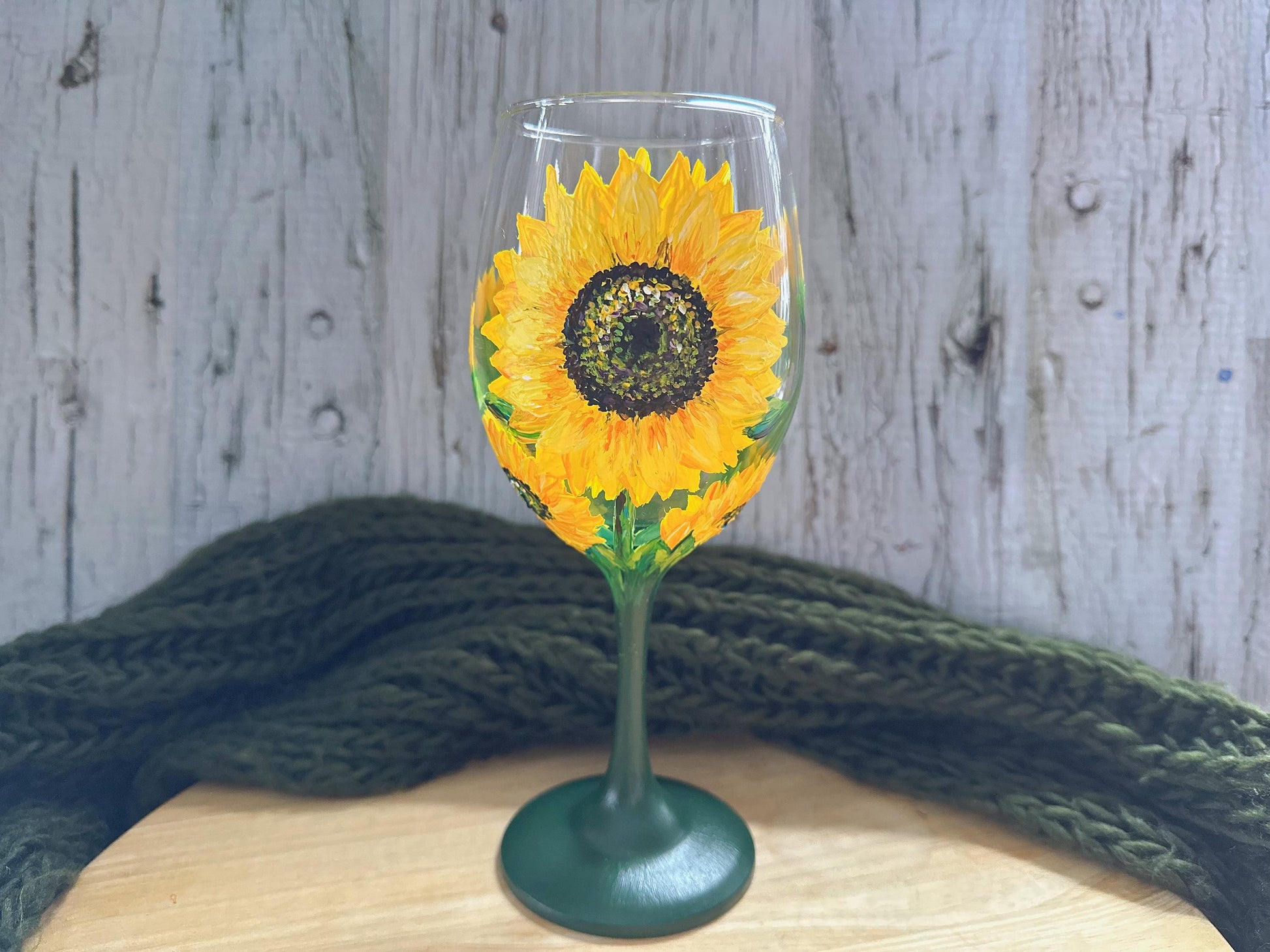 Hand Painted Sunflower Wine Glass: Cheerful Floral Decor