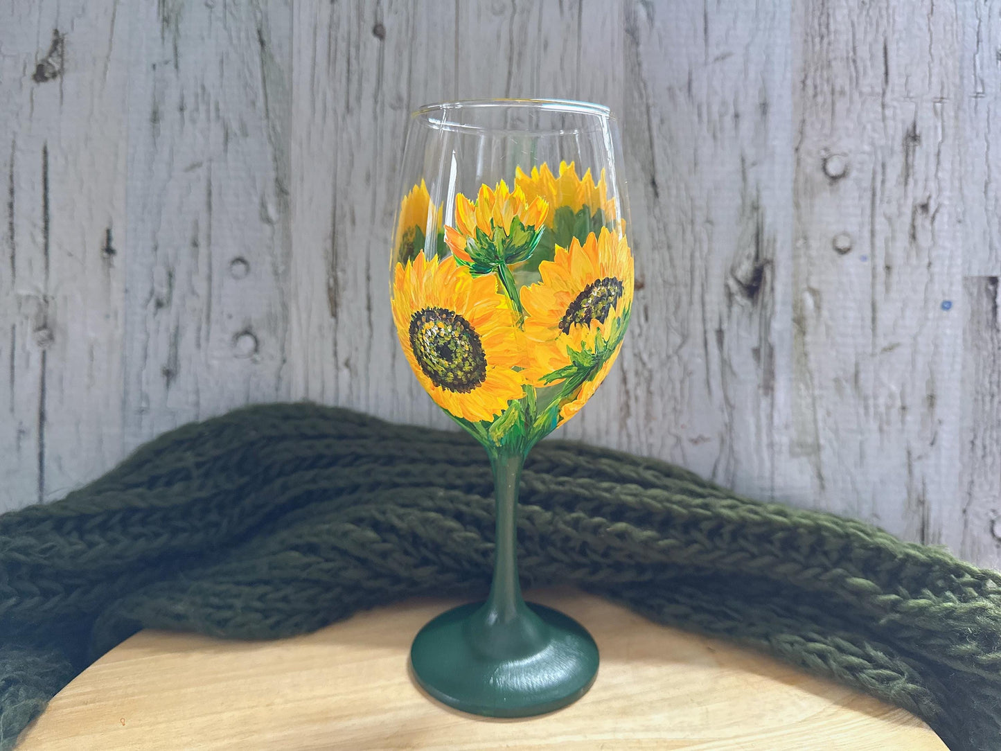 Hand Painted Sunflower Wine Glass: Cheerful Floral Decor